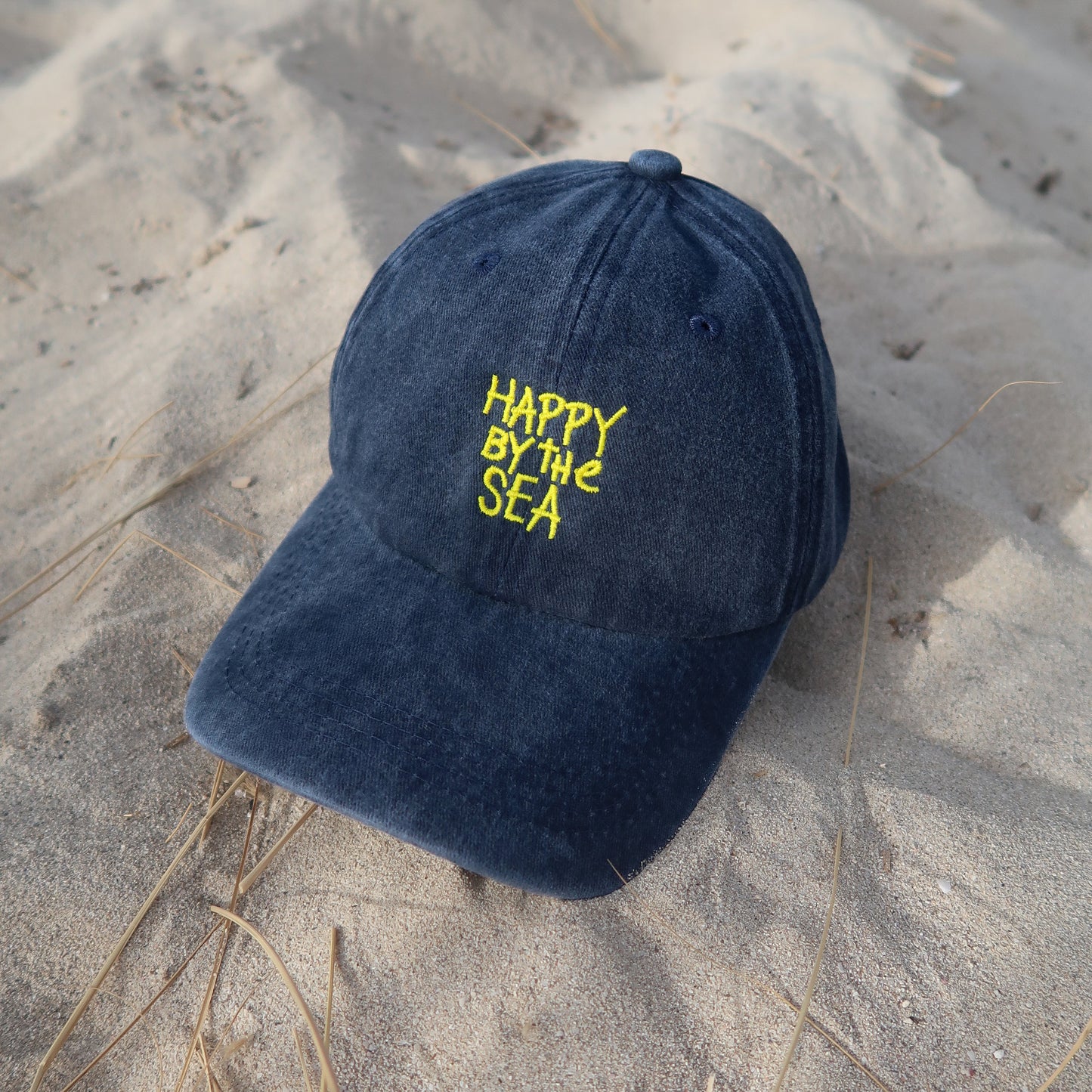 HAPPY BY THE SEA