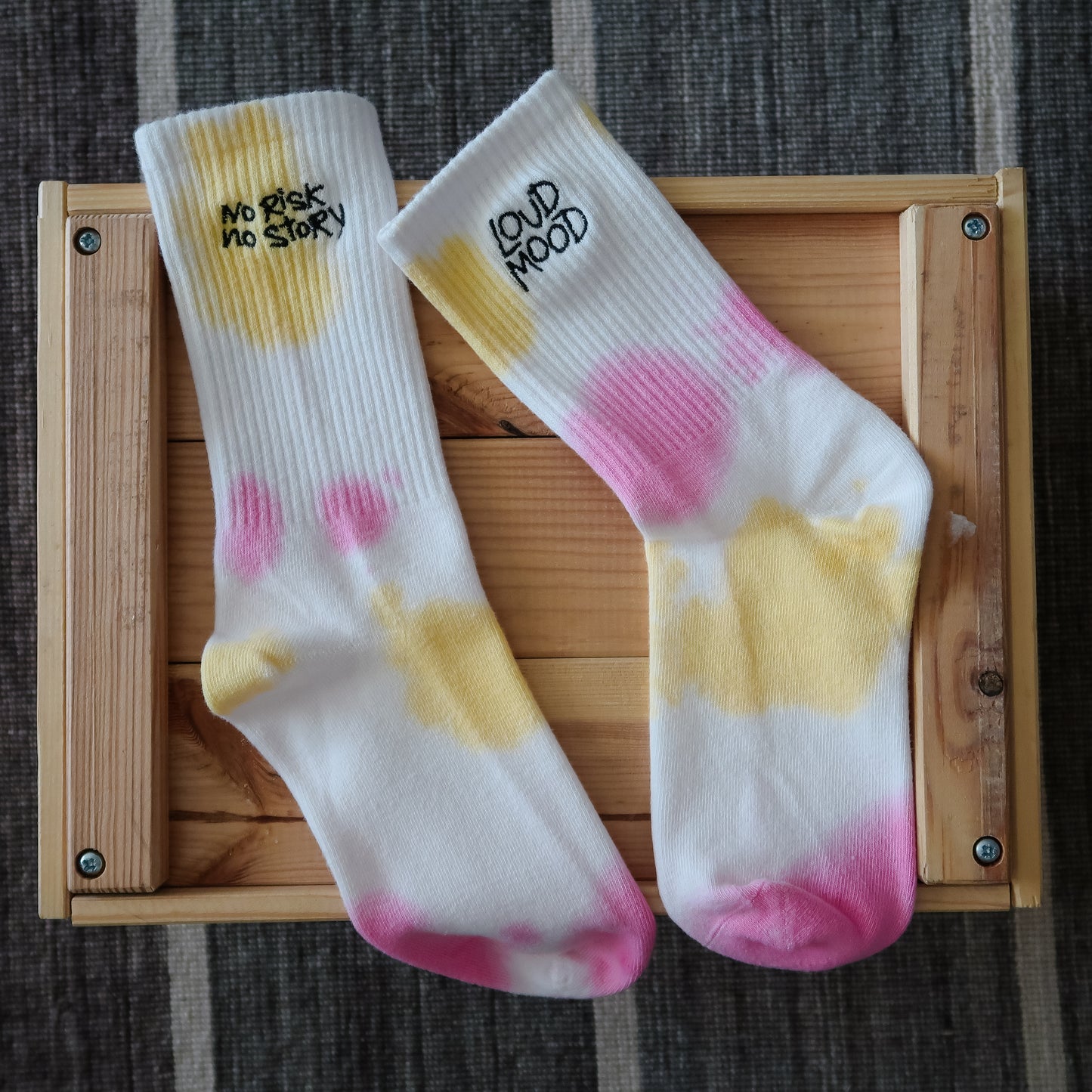 TIE DYE SOCKS