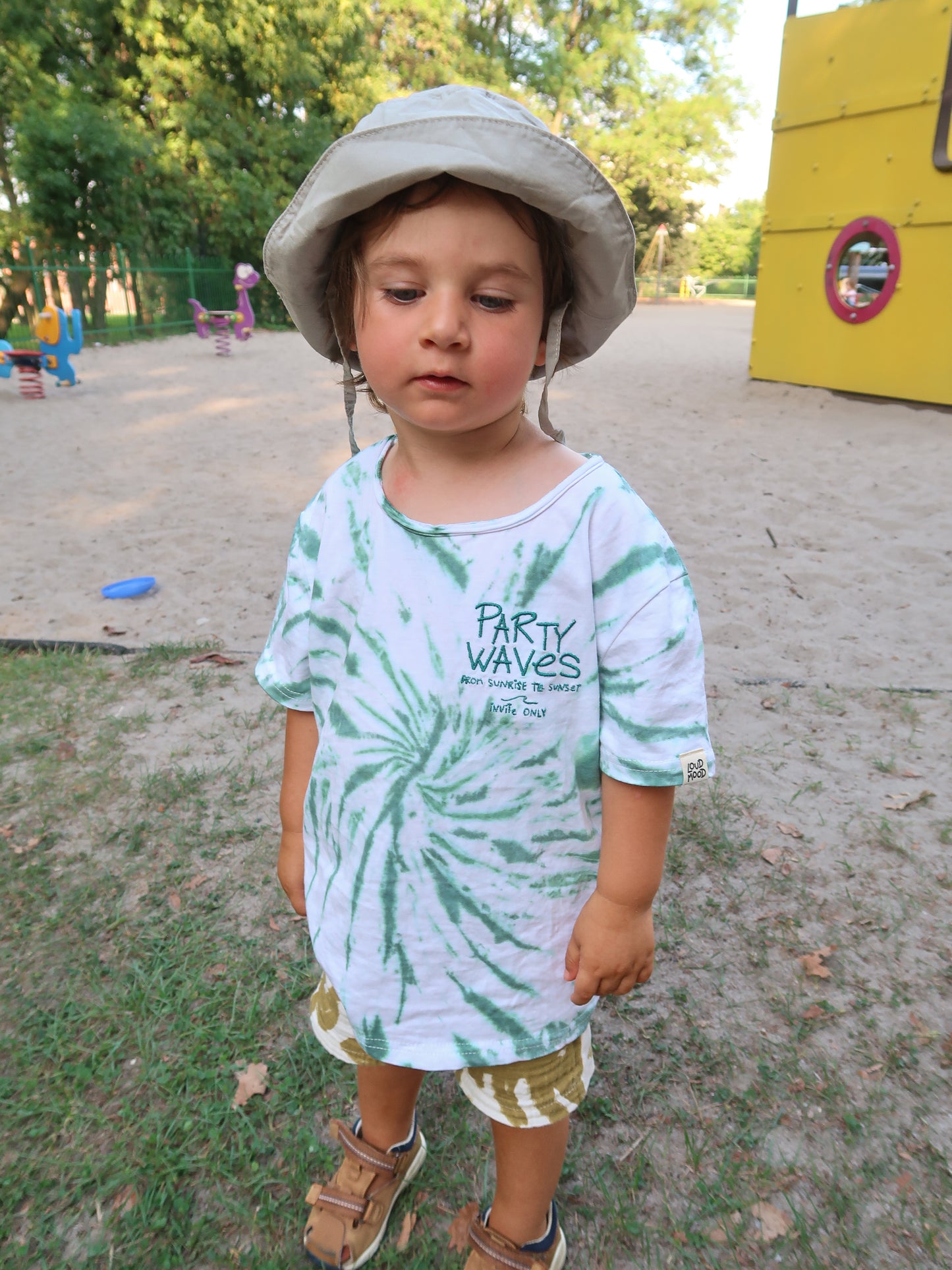 [KIDS] PARTY WAVES