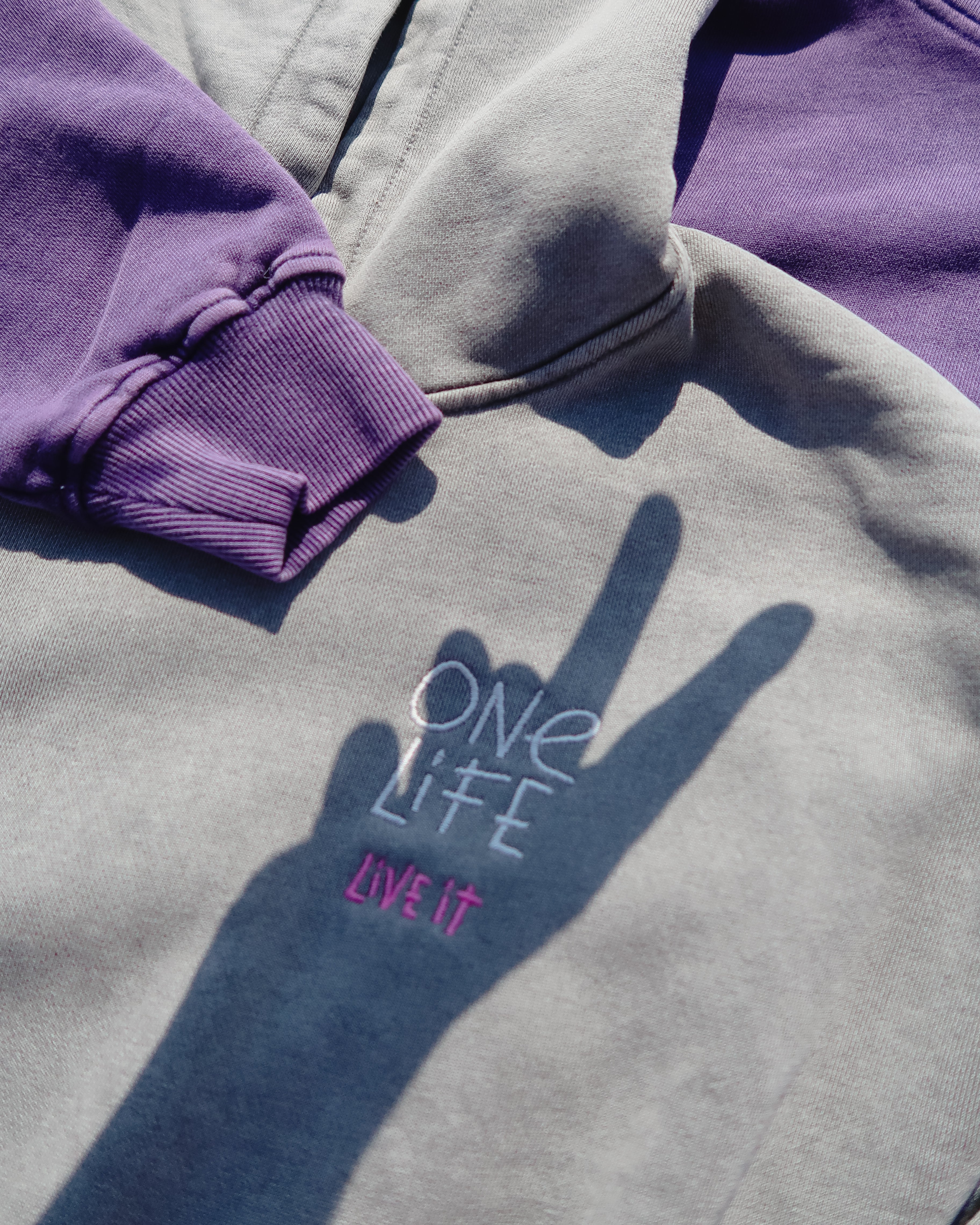 ONE LIFE RETRO HOODIE